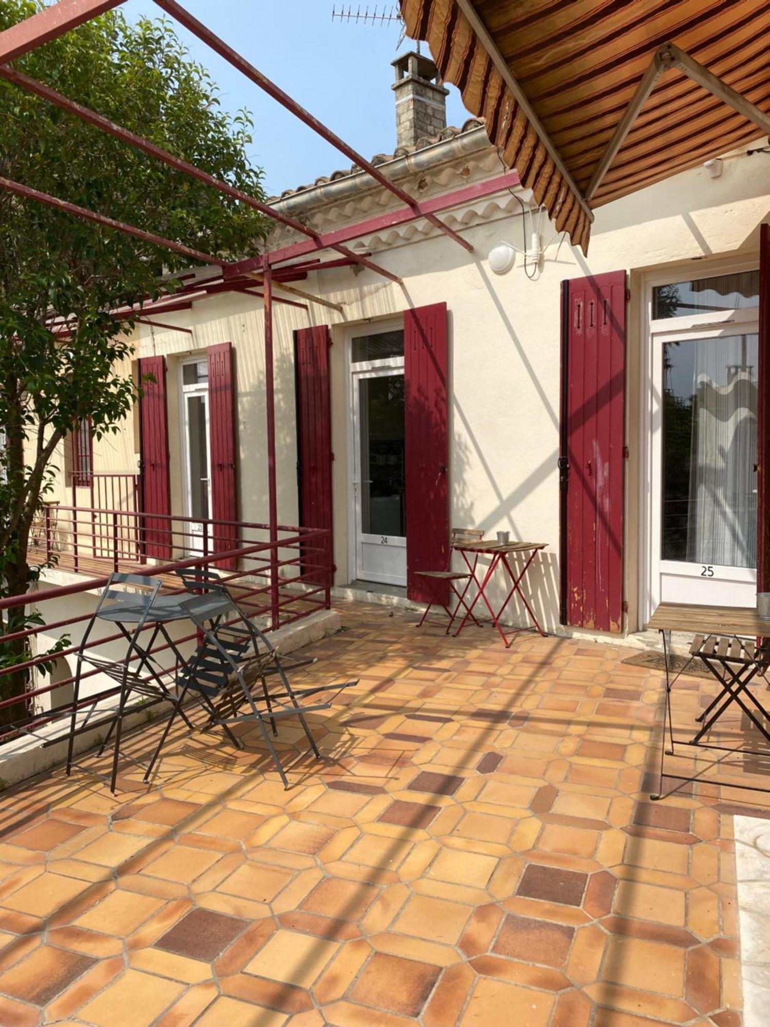 La Maison D'Antonin 2 Nimes Exterior photo